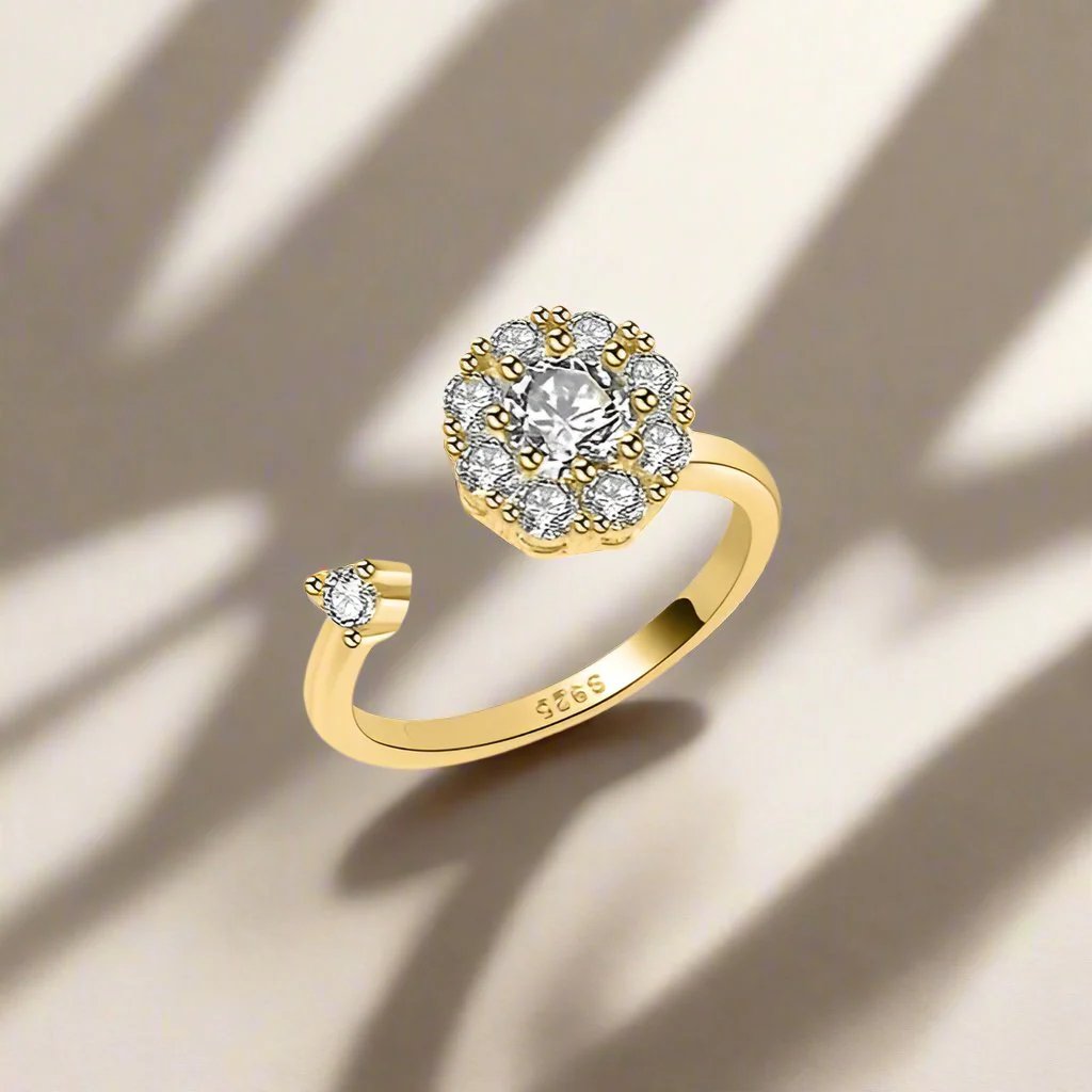 Crystal bloom fidget ring in gold