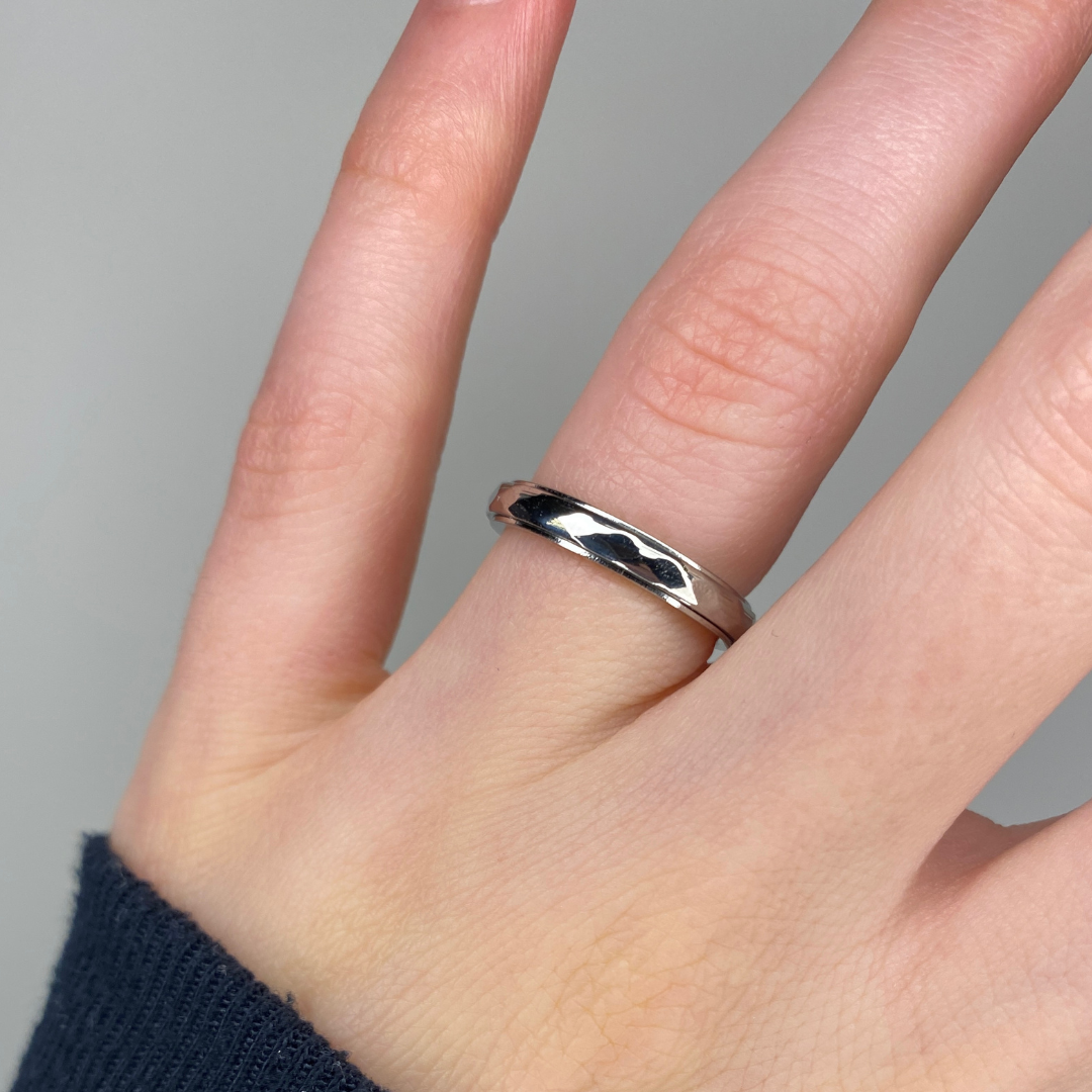 Silver ripple fidget ring